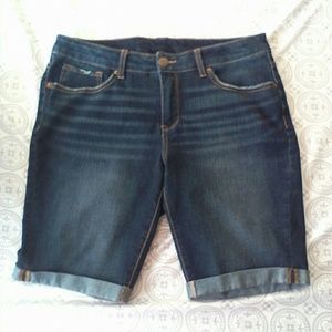 Time annd Tru Shorts Size 12